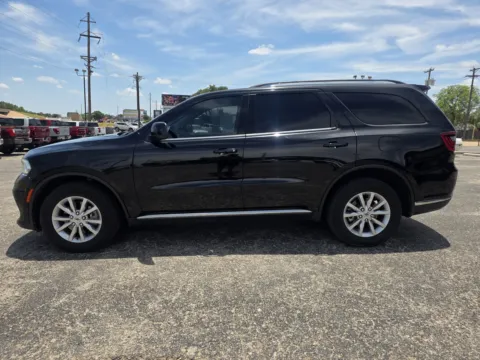 More photos of 2022 DODGE DURANGO SXT at Williams Group Auto, TX
