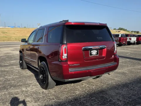 More photos of 2017 GMC YUKON DENALI at Williams Group Auto, TX