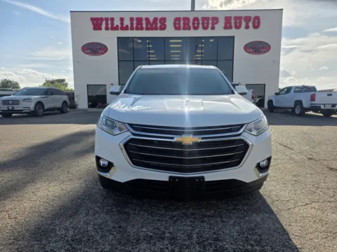 Photos of 2019 CHEVROLET TRAVERSE LT for sale in Abilene, TX at Williams Group Auto