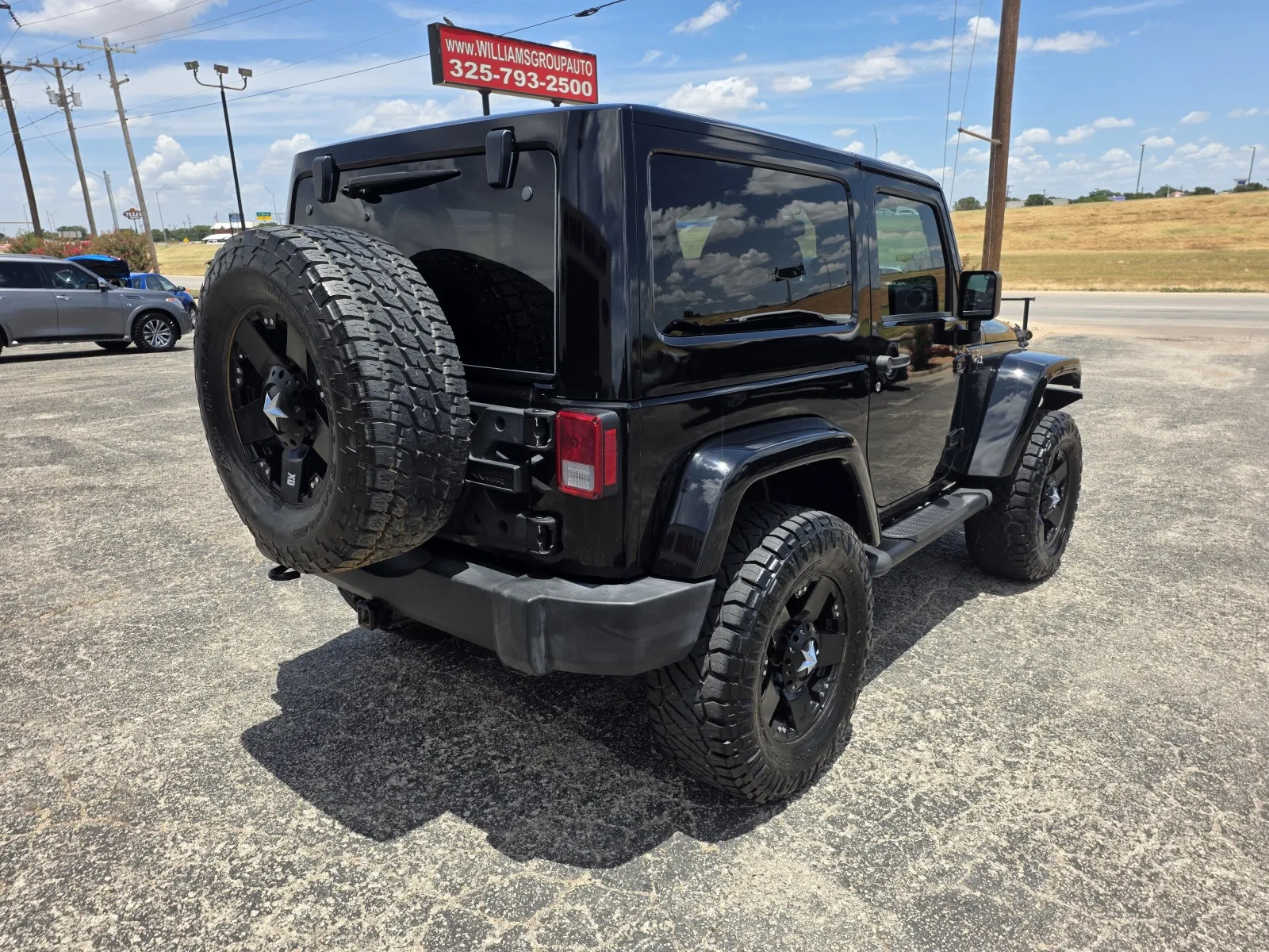 Jeep Wrangler photo 7