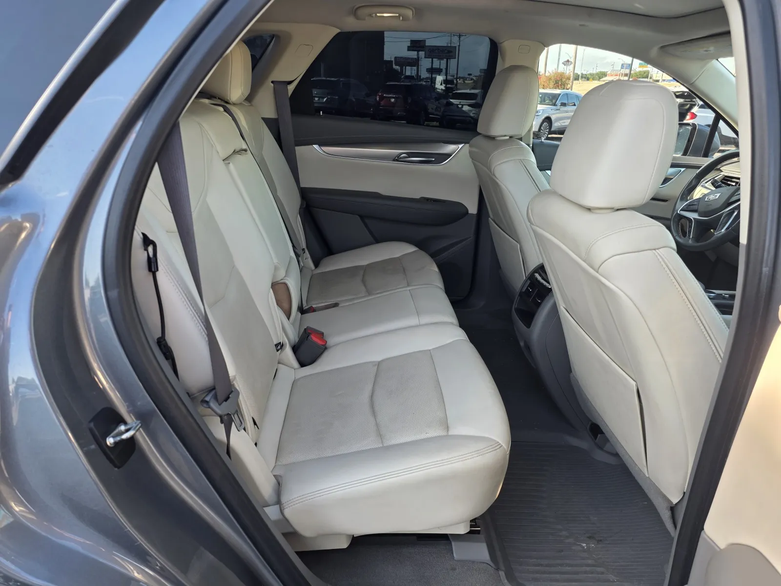 Cadillac XT5 photo 15