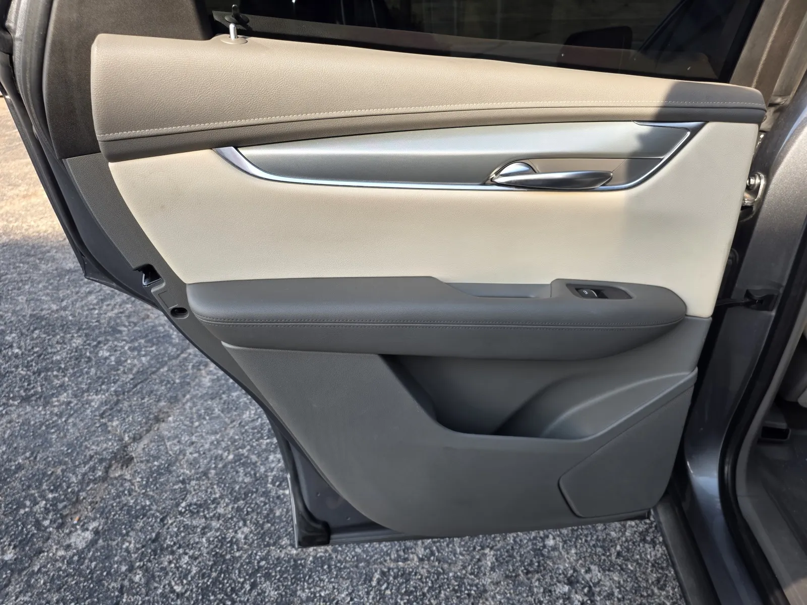 Cadillac XT5 photo 12