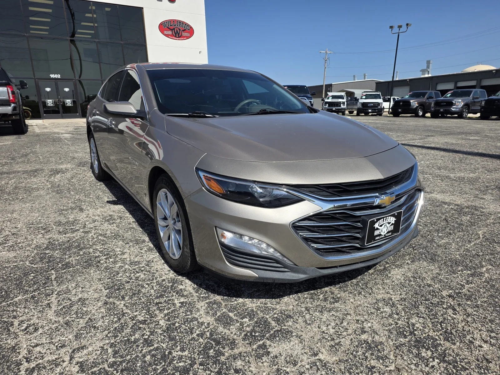 Gold 2022 CHEVROLET MALIBU LT for sale in Abilene, TX