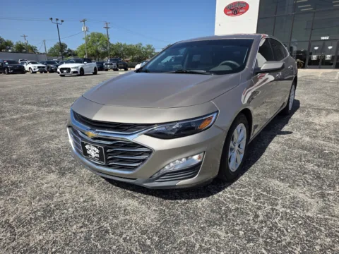 Another view of 2022 CHEVROLET MALIBU LT for sale in Abilene, TX at Williams Group Auto