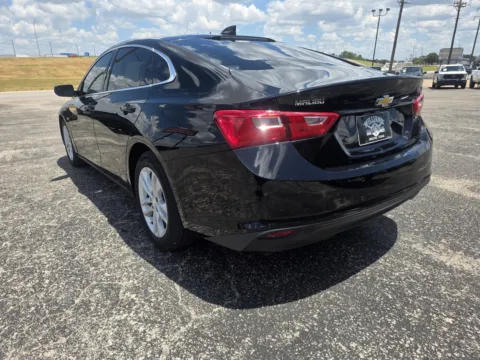 More photos of 2018 CHEVROLET MALIBU LT at Williams Group Auto, TX