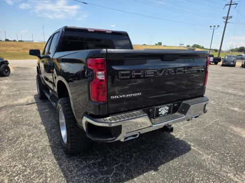 More photos of 2024 CHEVROLET SILVERADO 1500 LT at Williams Group Auto, TX
