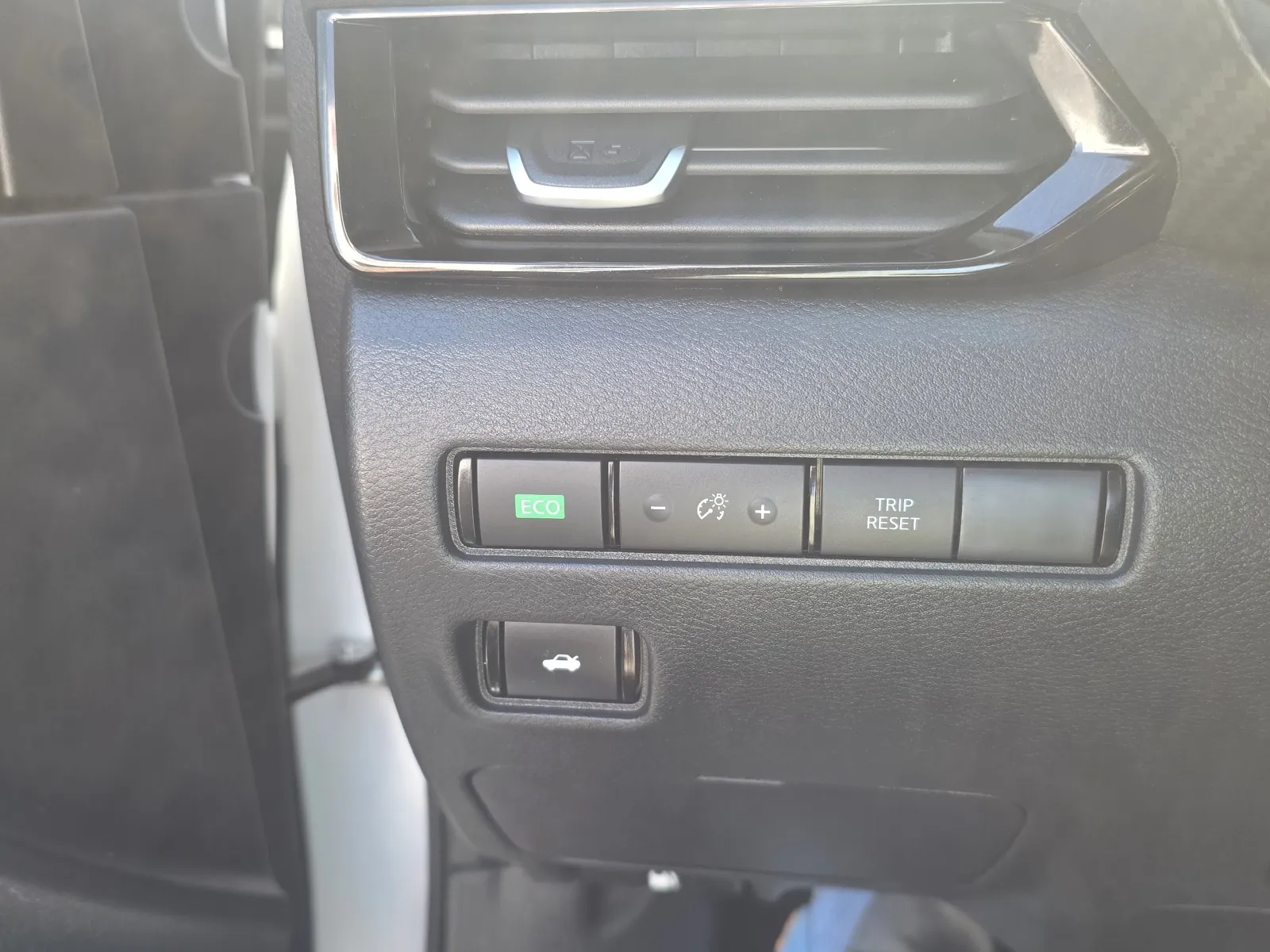 Nissan Sentra photo 23