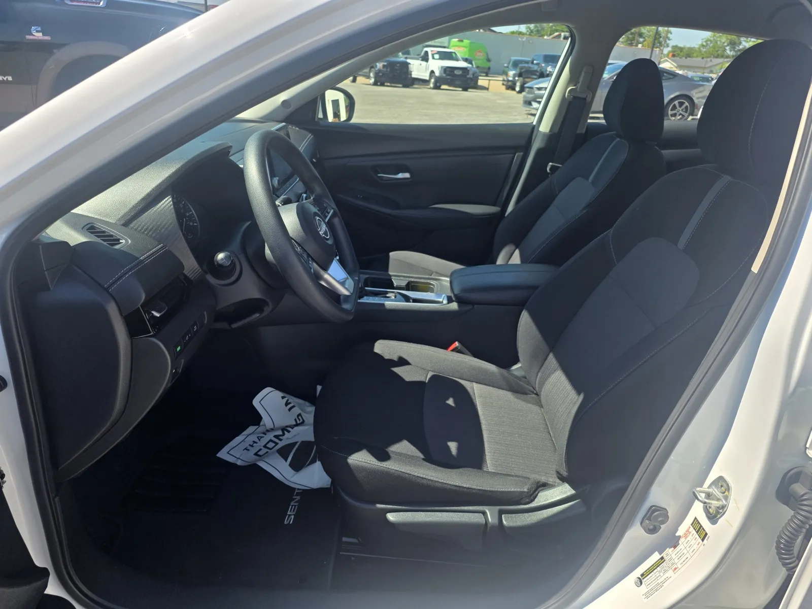 Nissan Sentra photo 11