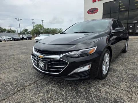 Another view of 2020 CHEVROLET MALIBU LT for sale in Abilene, TX at Williams Group Auto