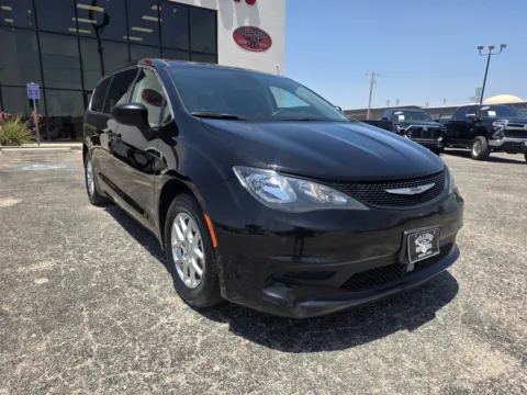 Black 2024 CHRYSLER VOYAGER LX for sale in Abilene, TX