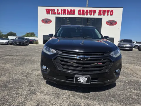 Photos of 2021 CHEVROLET TRAVERSE RS for sale in Abilene, TX at Williams Group Auto