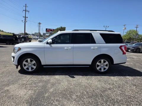 More photos of 2019 FORD EXPEDITION XLT at Williams Group Auto, TX
