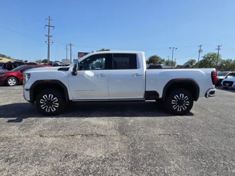 More photos of 2024 GMC SIERRA 2500 DENALI ULTIMATE at Williams Group Auto, TX