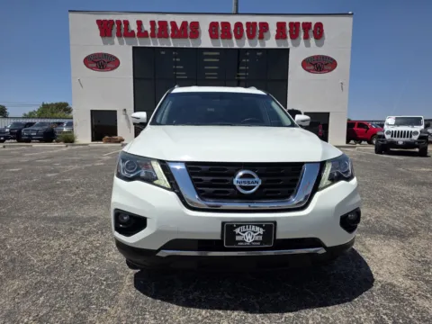 Photos of 2020 NISSAN PATHFINDER SL for sale in Abilene, TX at Williams Group Auto