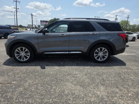 More photos of 2022 FORD EXPLORER XLT at Williams Group Auto, TX
