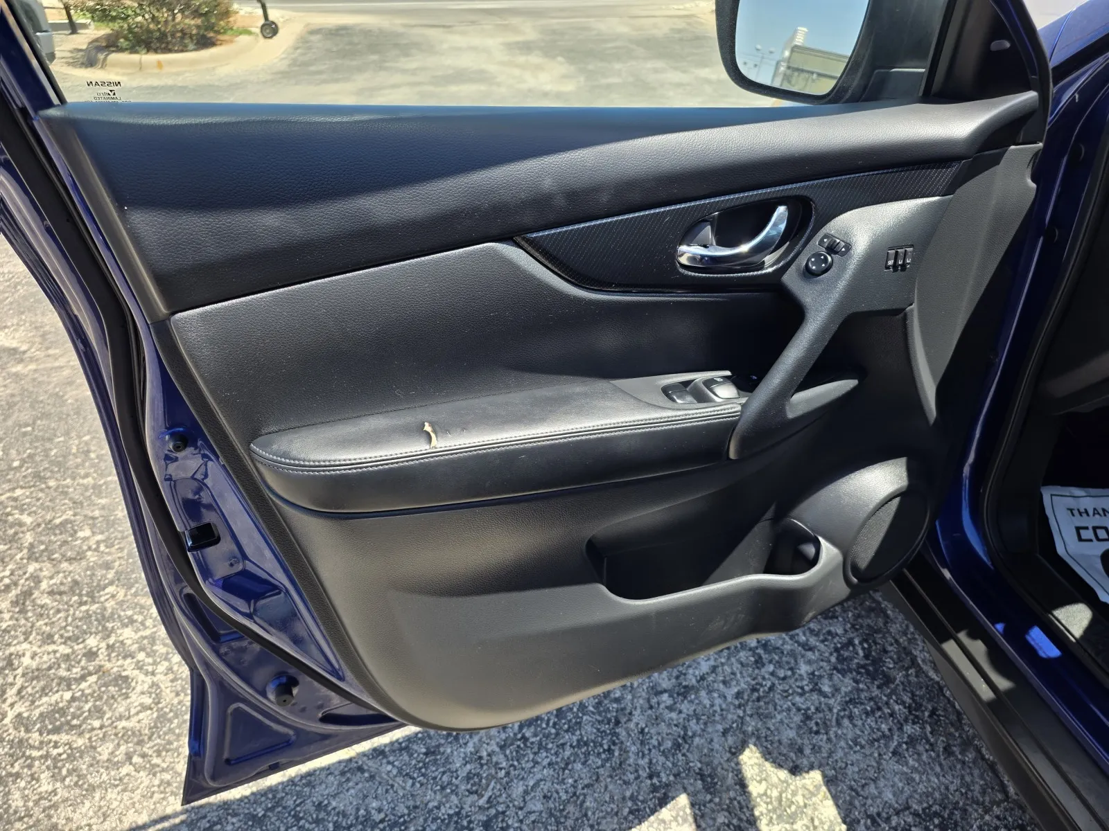 Nissan Rogue photo 10