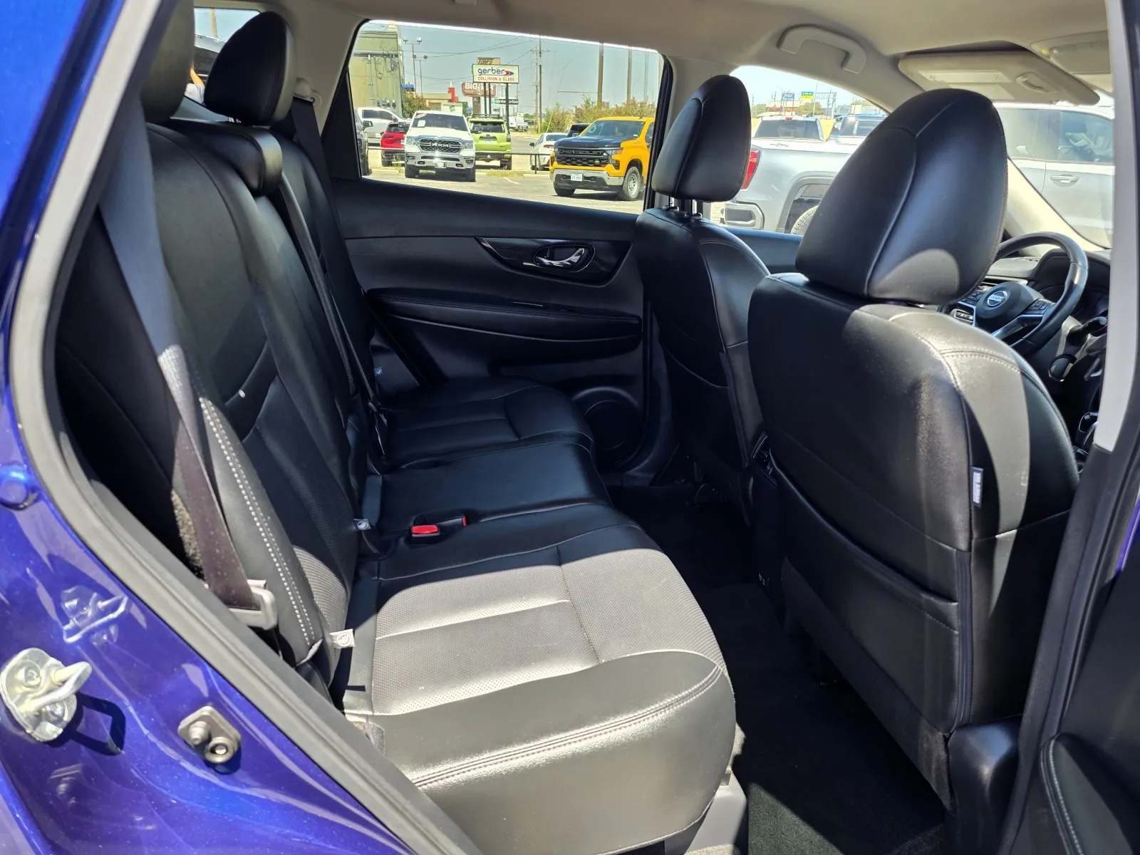 Nissan Rogue photo 15