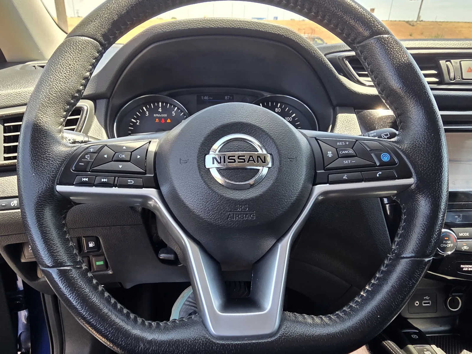Nissan Rogue photo 22