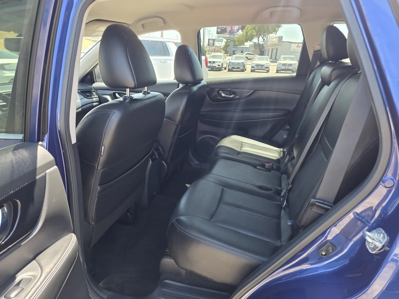 Nissan Rogue photo 13