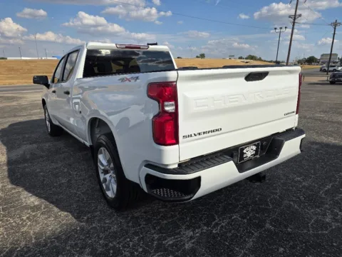 More photos of 2022 CHEVROLET SILVERADO LTD 1 CUSTOM at Williams Group Auto, TX