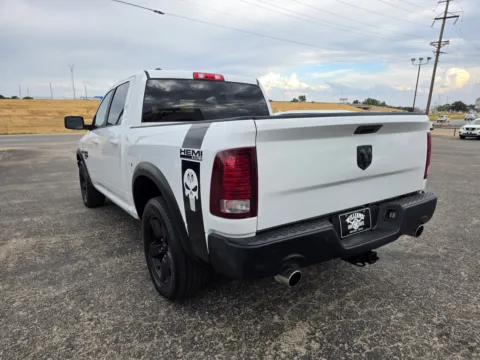 More photos of 2019 RAM 1500 CLASSIC SLT at Williams Group Auto, TX
