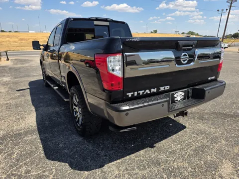 More photos of 2017 NISSAN TITAN XD SL at Williams Group Auto, TX