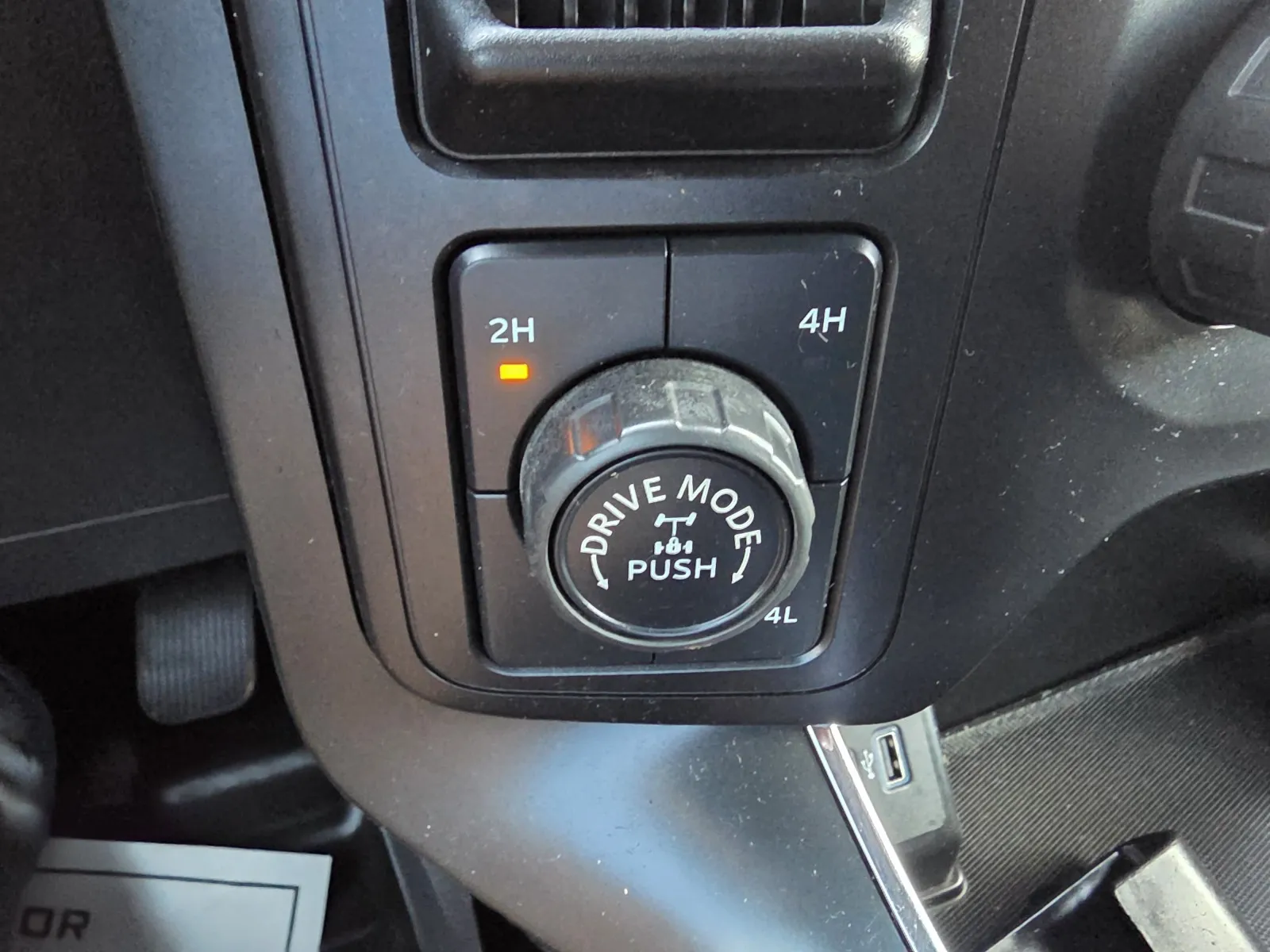 Ford F-150 photo 21