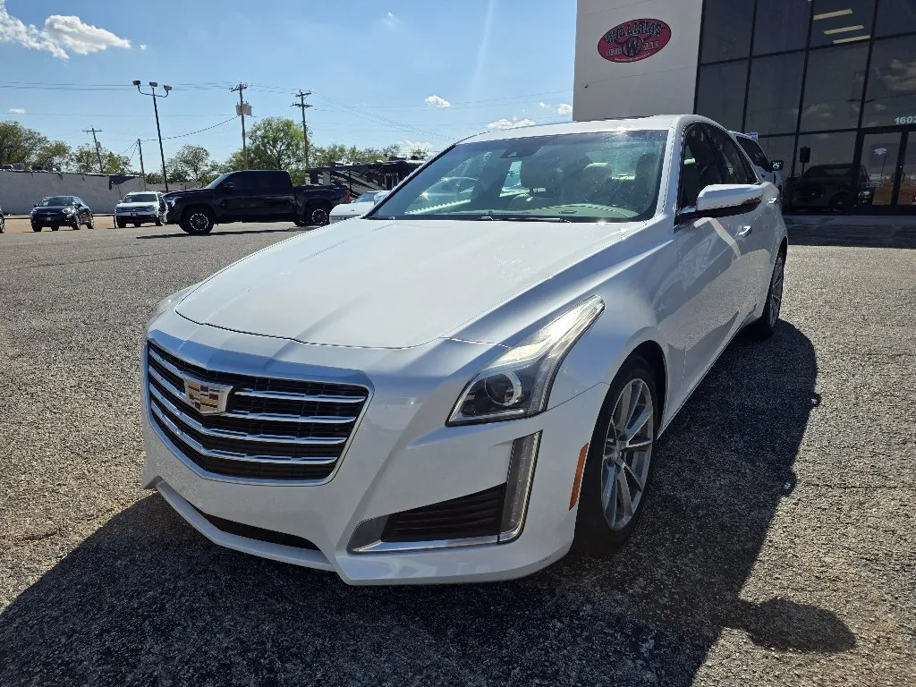 Cadillac CTS photo 3
