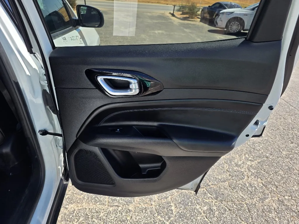 Jeep Compass photo 14