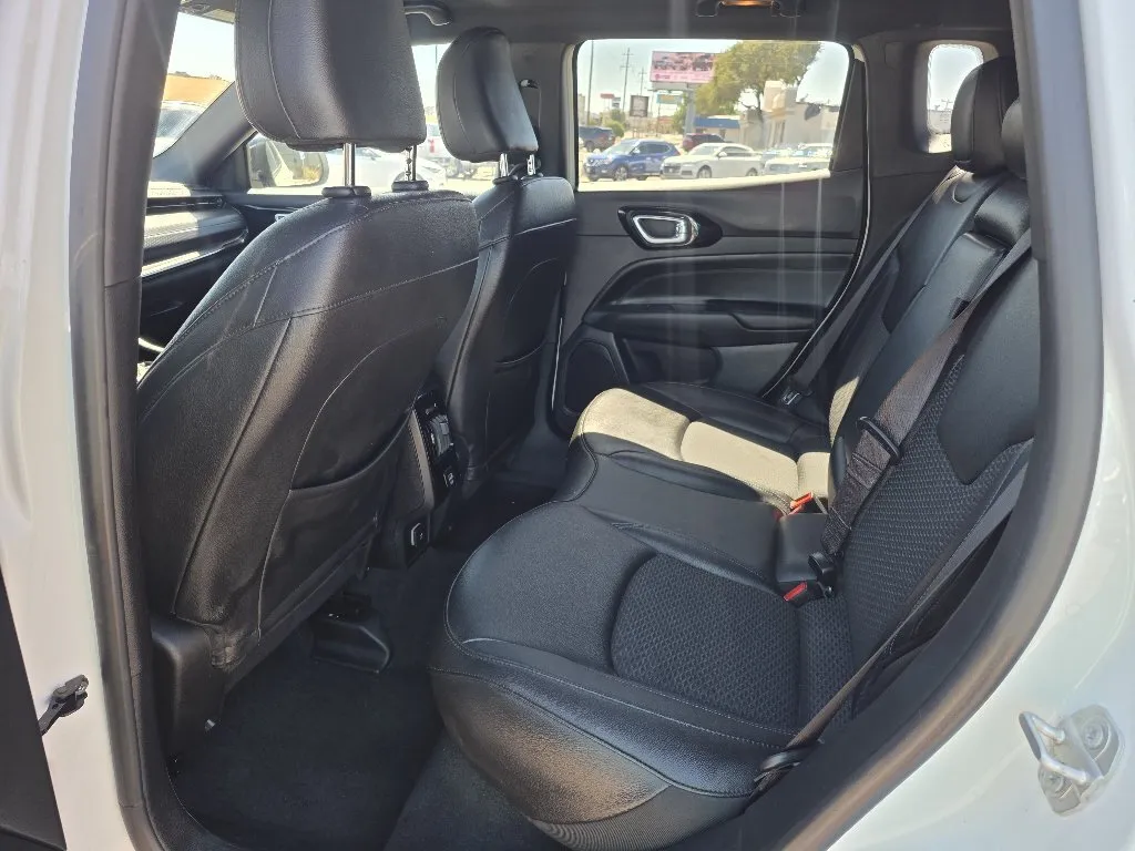 Jeep Compass photo 13