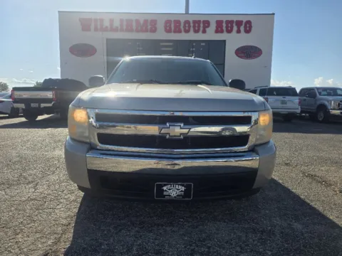 Photos of 2008 CHEVROLET SILVERADO 1500 for sale in Abilene, TX at Williams Group Auto