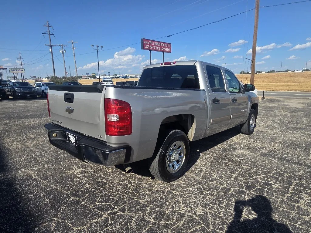 Chevrolet Silverado photo 7