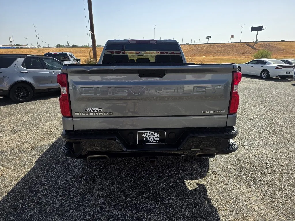 Chevrolet Silverado photo 6