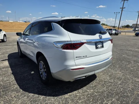 More photos of 2023 BUICK ENCLAVE ESSENCE at Williams Group Auto, TX