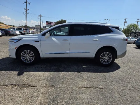 More photos of 2023 BUICK ENCLAVE ESSENCE at Williams Group Auto, TX