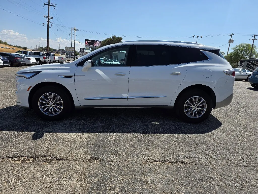Buick Enclave photo 4