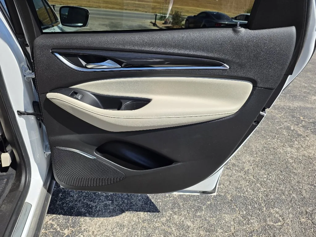 Buick Enclave photo 15