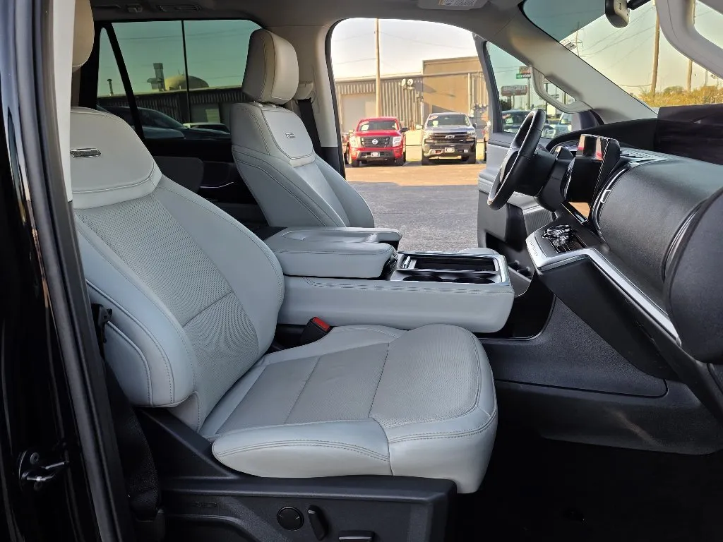 Ford Expedition photo 19