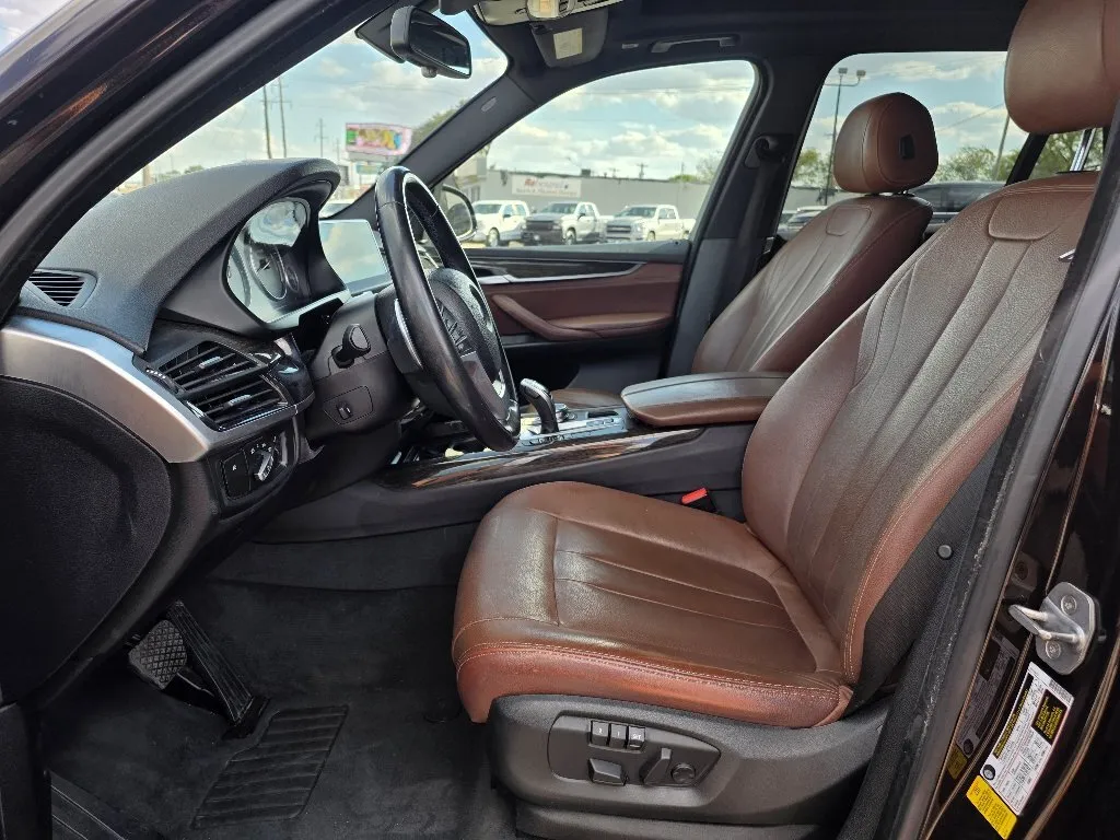 BMW X5 photo 11