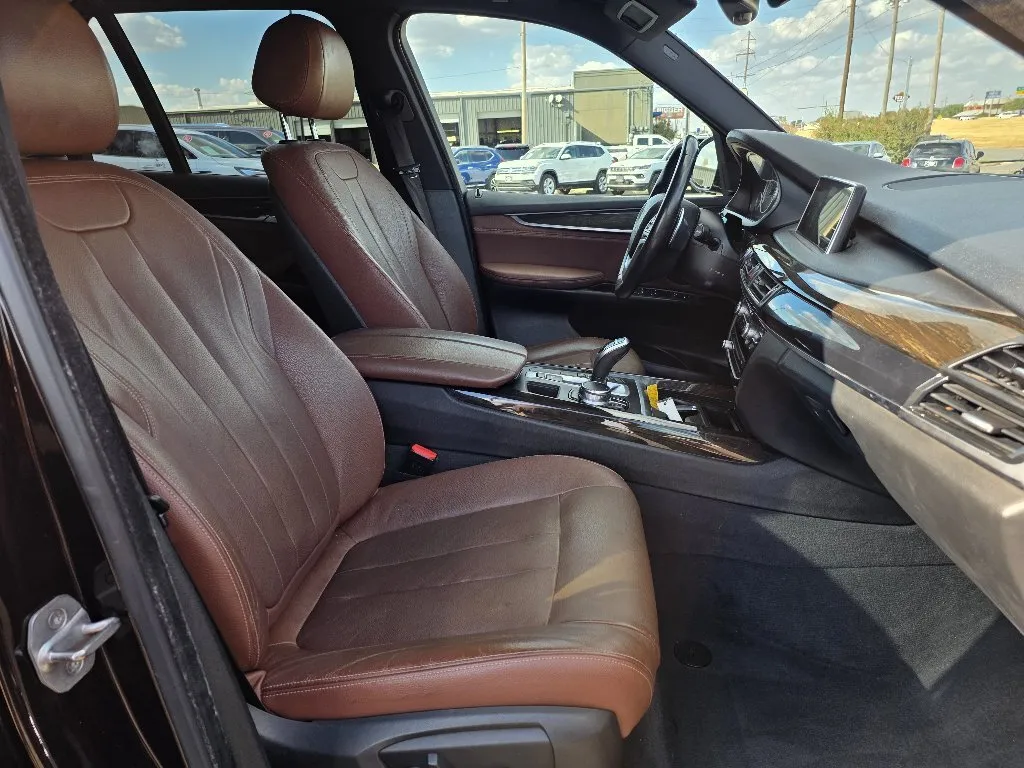 BMW X5 photo 17