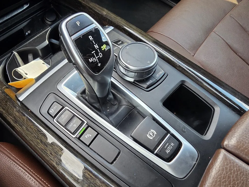BMW X5 photo 21