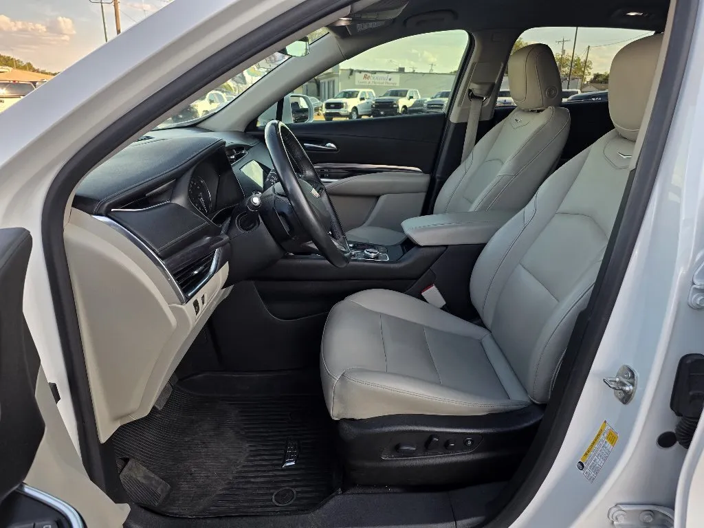 Cadillac XT4 photo 11
