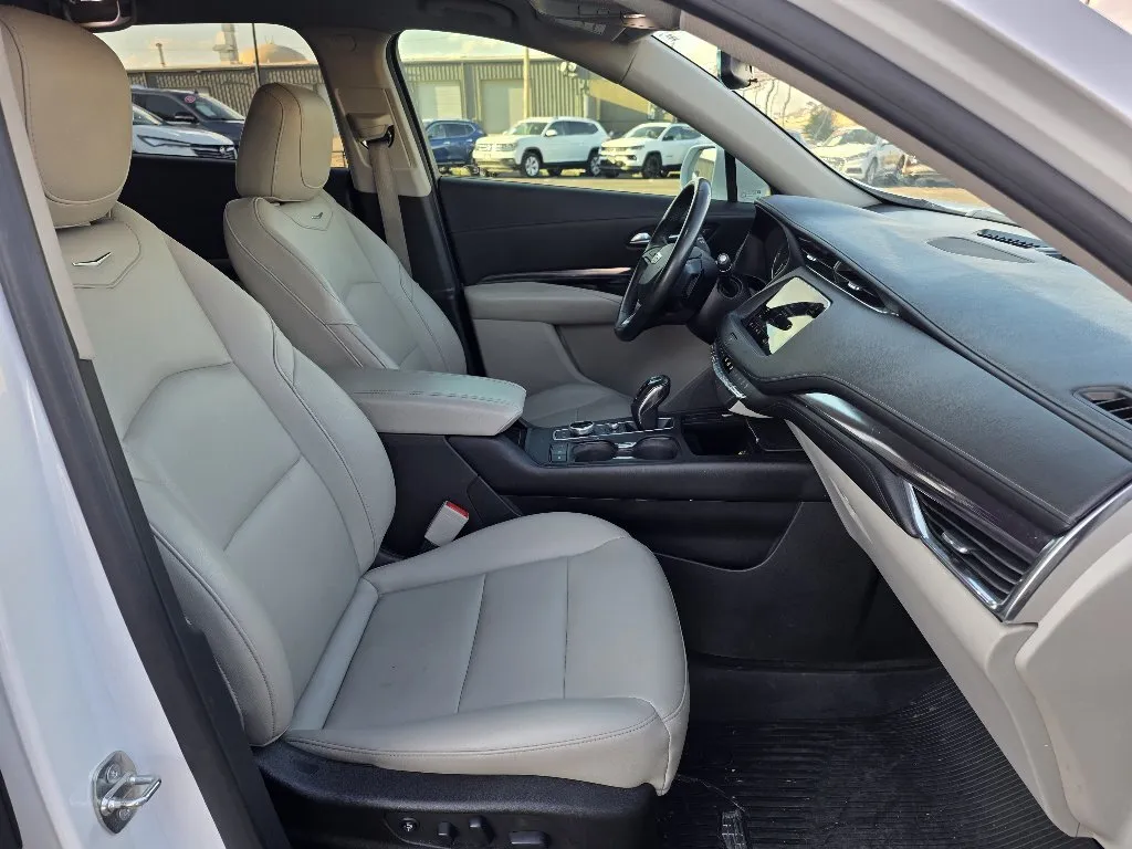Cadillac XT4 photo 17