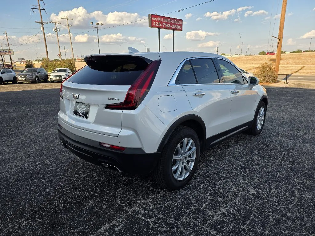 Cadillac XT4 photo 7