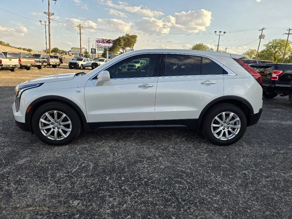 Cadillac XT4 photo 4