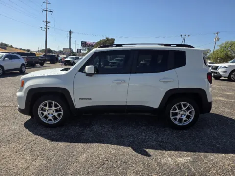 More photos of 2021 JEEP RENEGADE LATITUDE at Williams Group Auto, TX