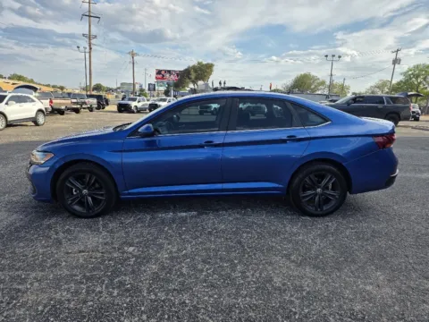 More photos of 2024 VOLKSWAGEN JETTA SE at Williams Group Auto, TX