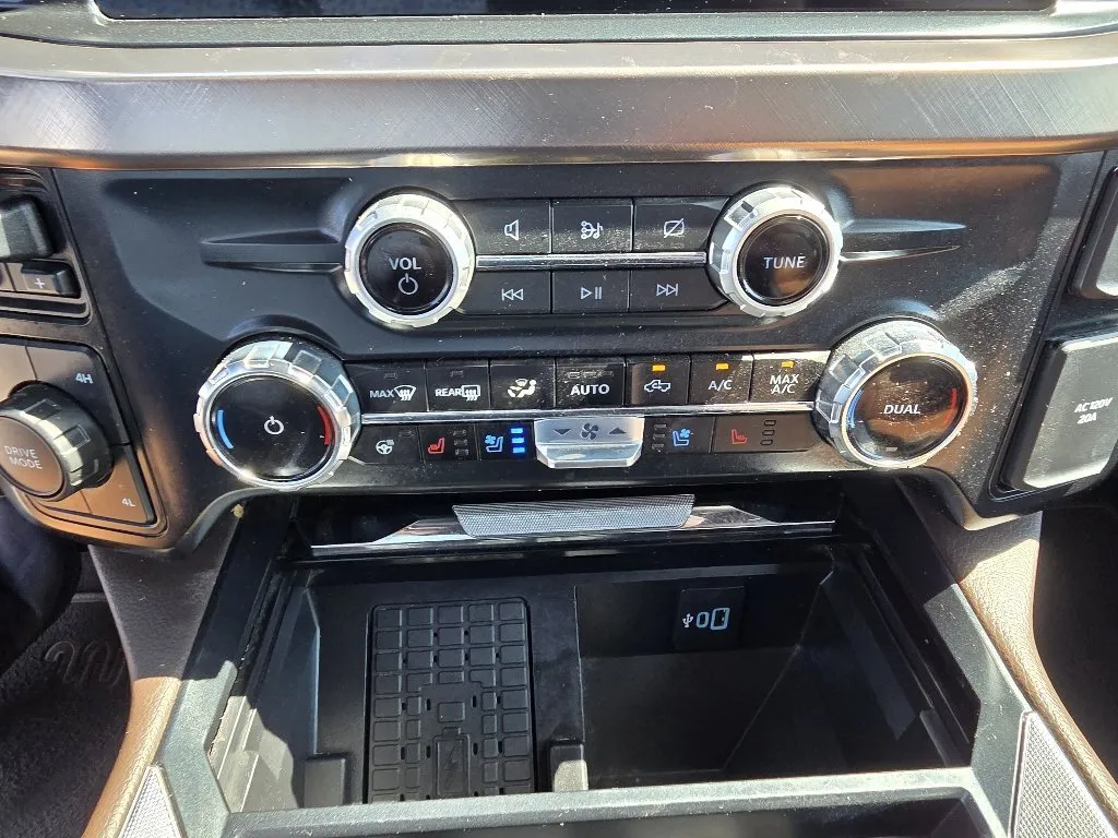 Ford F-250 photo 20