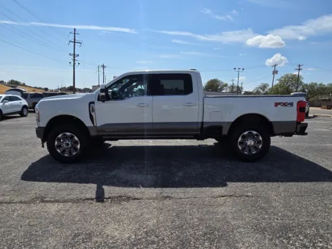More photos of 2023 FORD F250 SUPER DUTY at Williams Group Auto, TX
