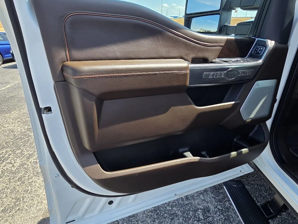 Ford F-250 photo 10